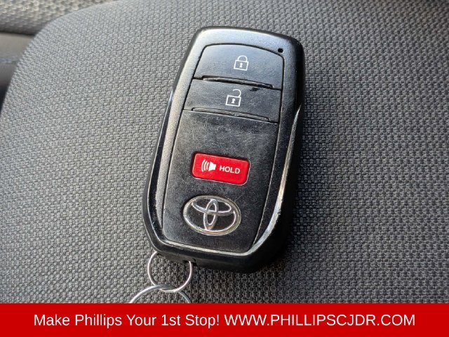 Used 2024 Toyota Corolla Cross AWD Hybrid image 27