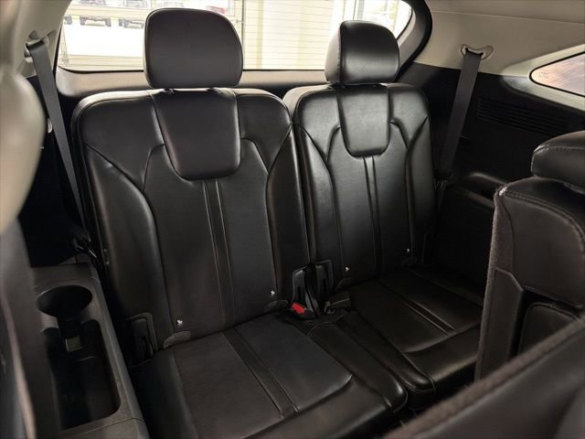 Used 2024 Kia Sorento S FWD image 9