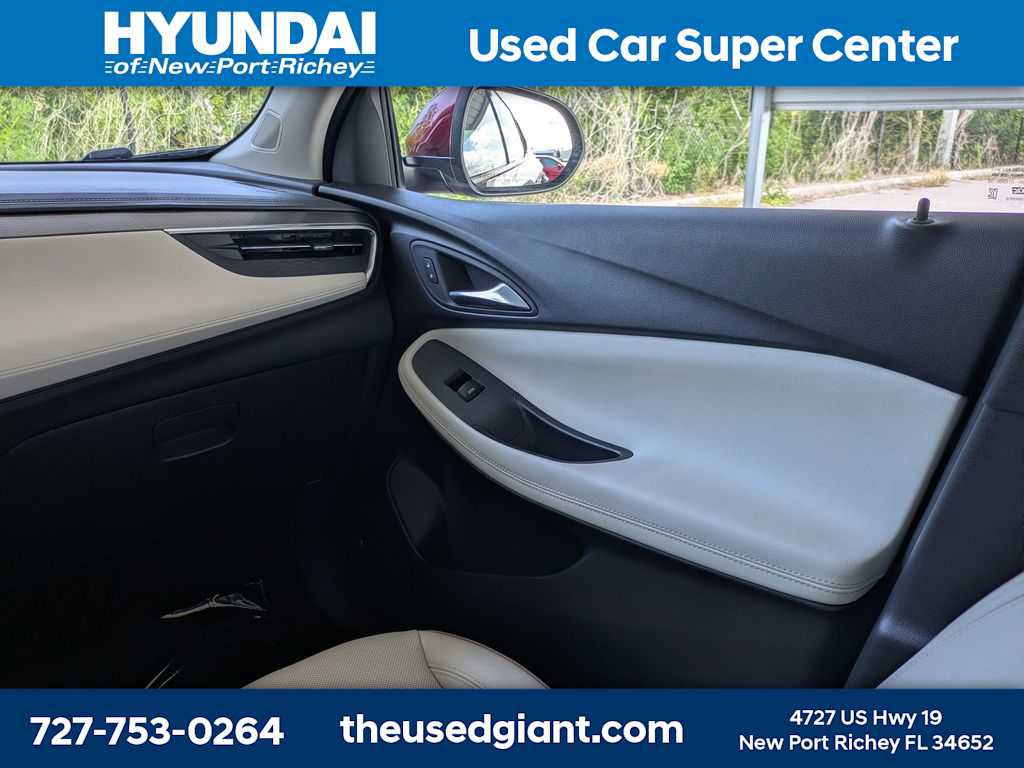 Used 2024 Buick Encore GX Avenir w/ Avenir Convenience Package AWD/4WD image 20