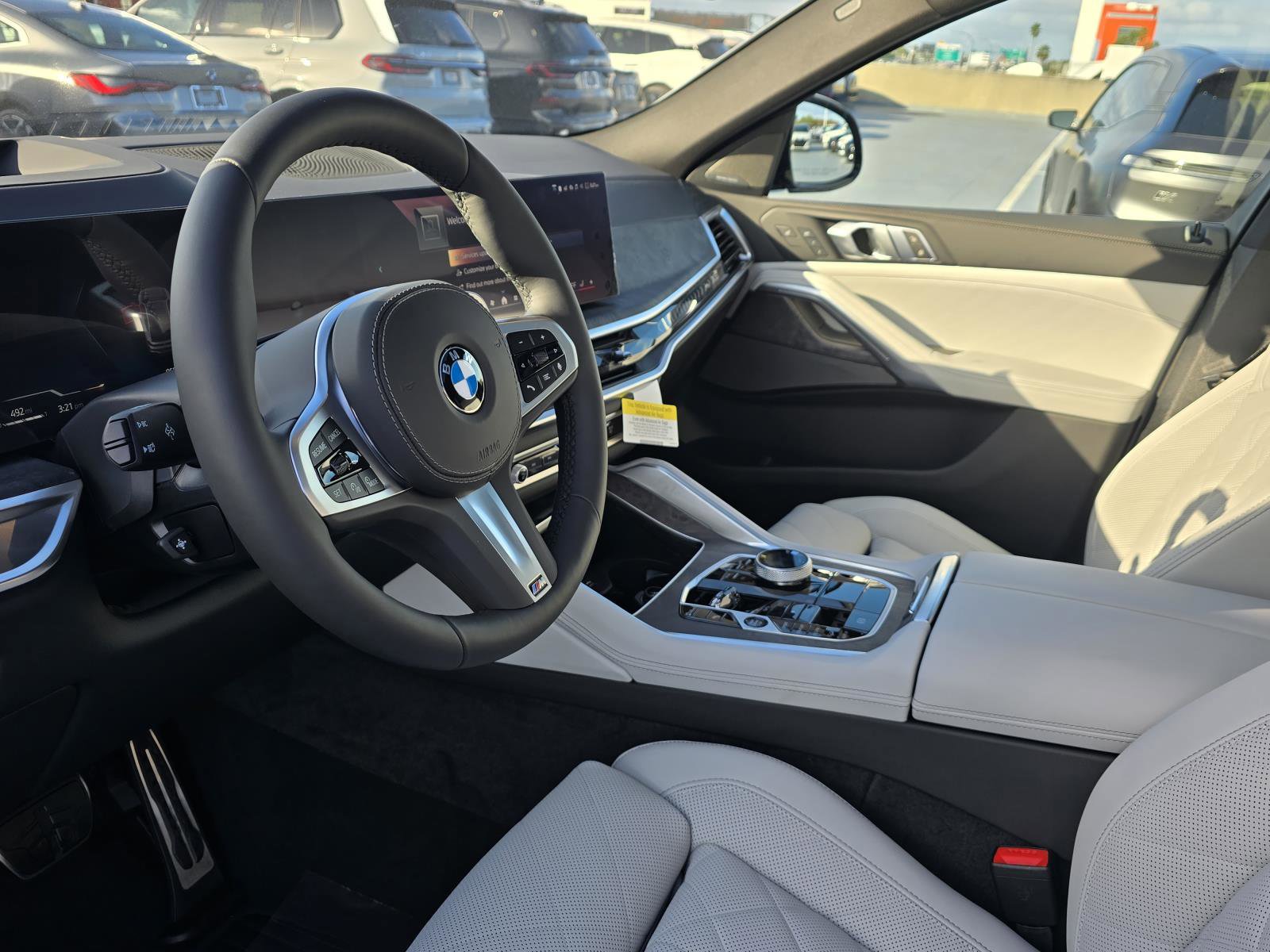 New 2026 BMW X6 xDrive40i w/ Executive Package image 14