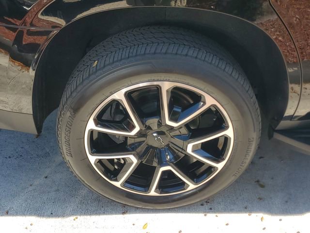 Used 2022 Chevrolet Tahoe RST w/ Luxury Package AWD/4WD image 7