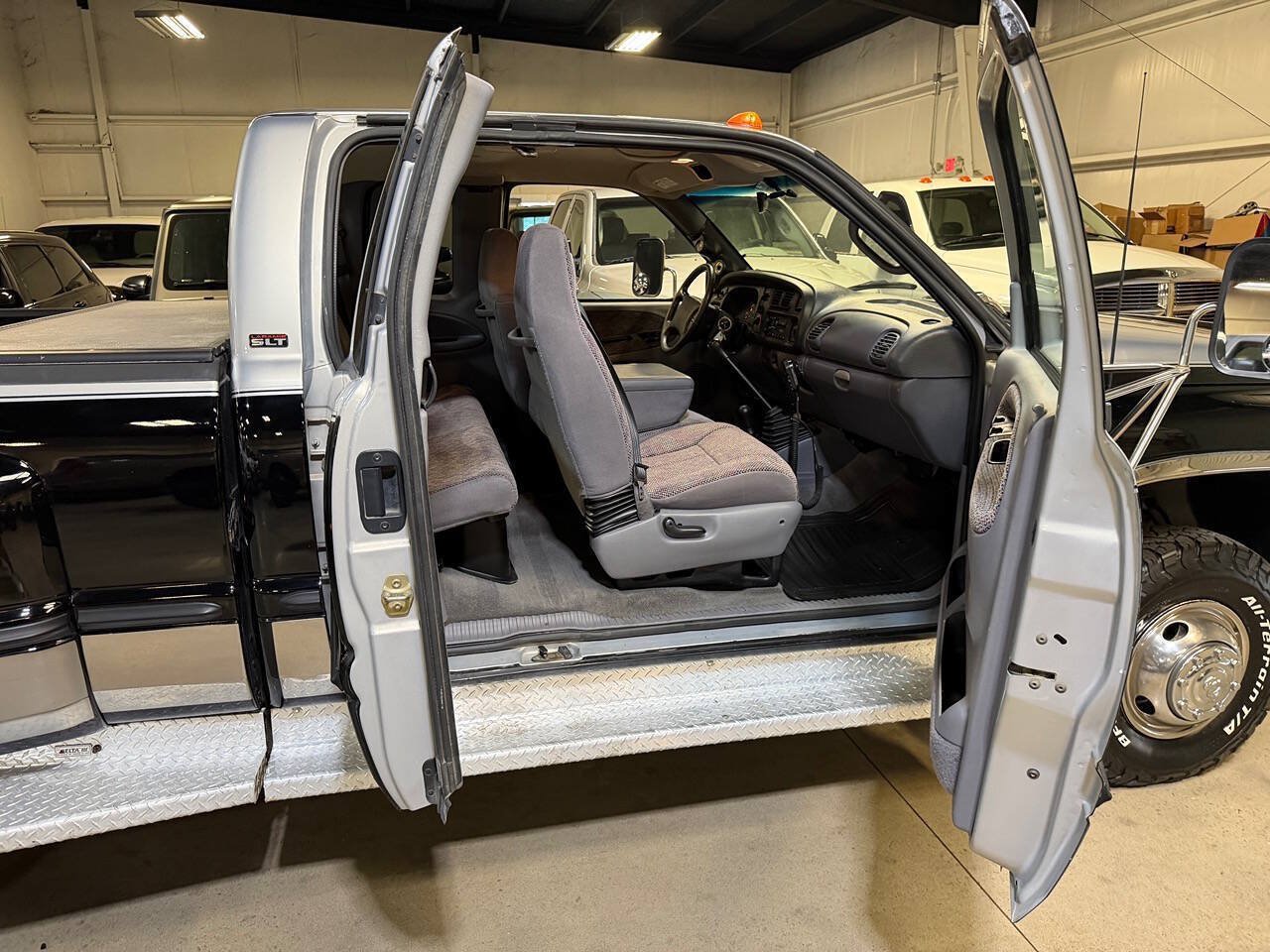 Used 1998 Dodge Ram 3500 Truck 4x4 Quad Cab image 47