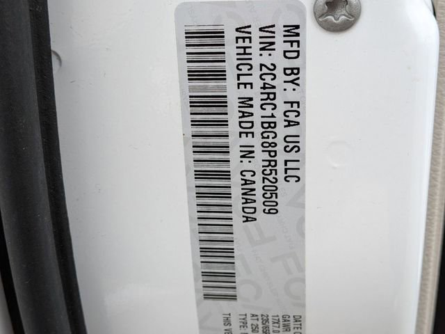 Certified 2023 Chrysler Pacifica Touring-L image 32