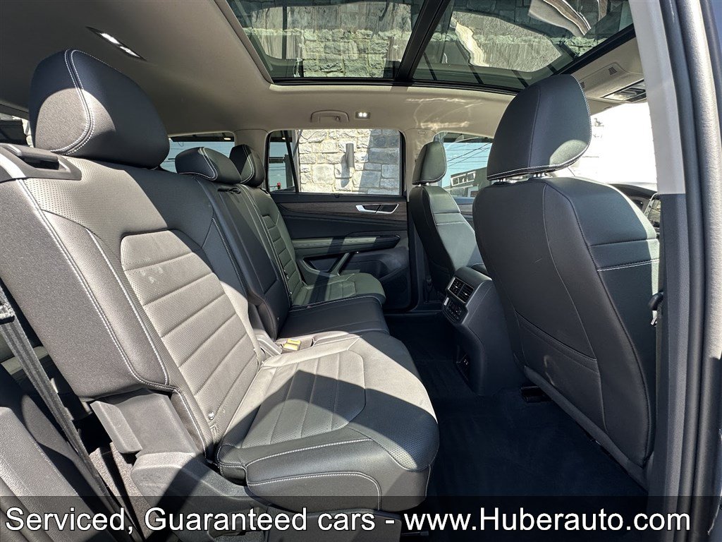 Used 2025 Volkswagen Atlas SEL AWD/4WD image 22