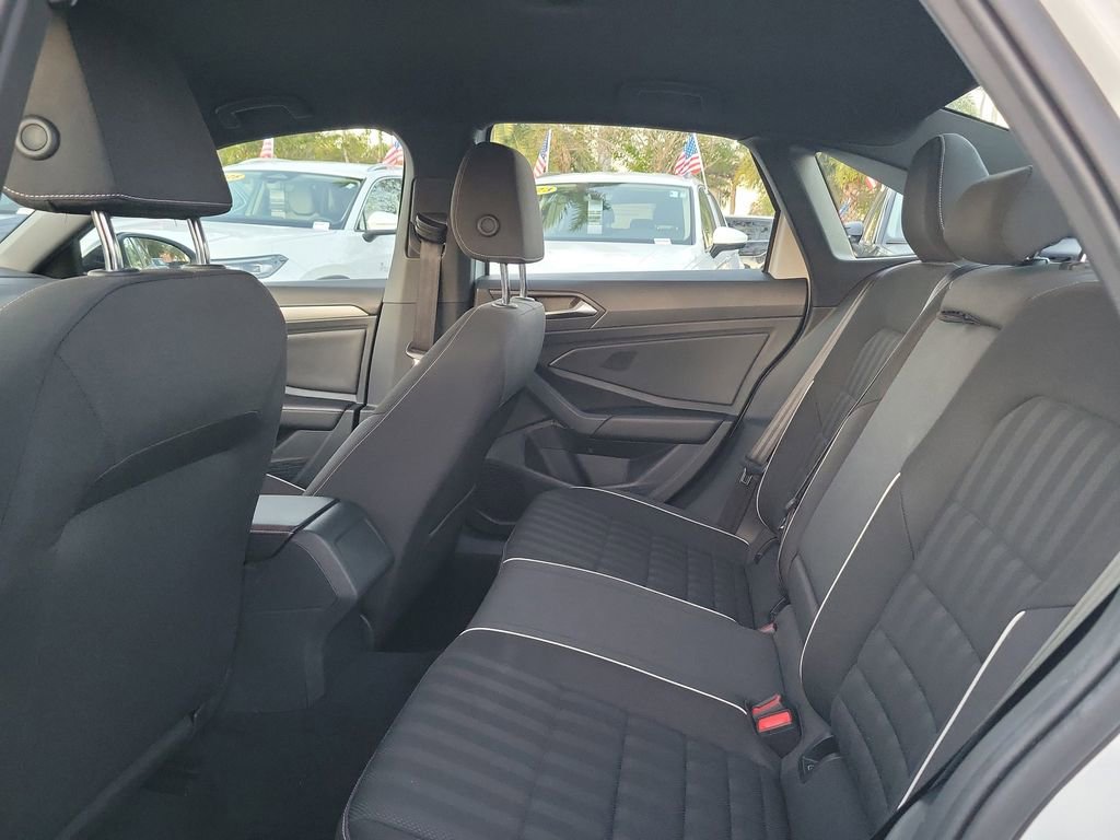 Certified 2022 Volkswagen Jetta Sport image 7