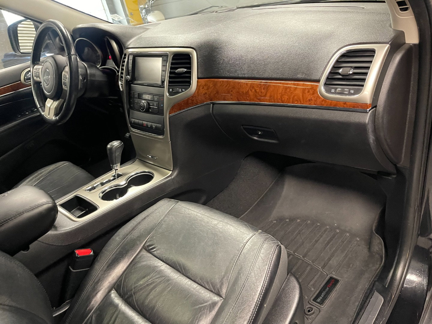 Used 2013 Jeep Grand Cherokee Limited RWD image 12