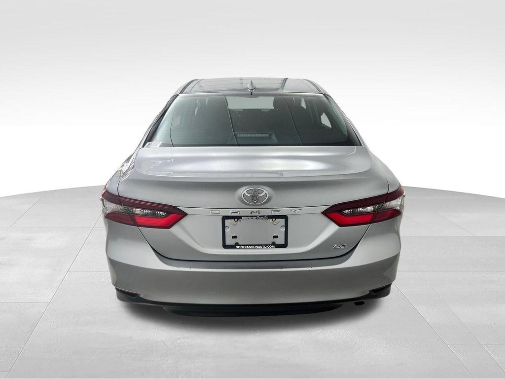 Used 2022 Toyota Camry LE FWD image 4