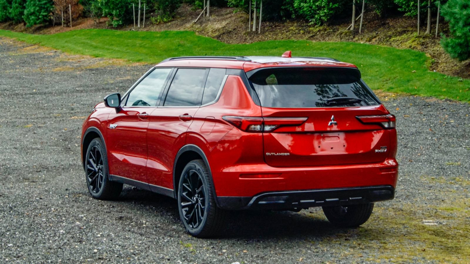 New 2025 Mitsubishi Outlander 4WD Plug-In Hybrid image 6