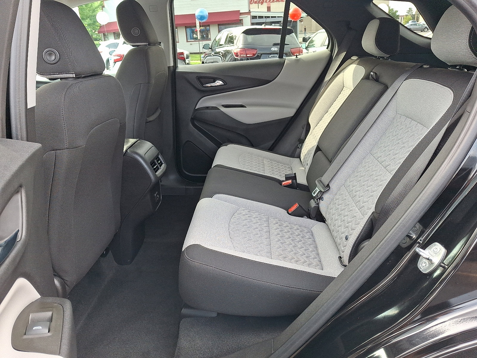 Used 2023 Chevrolet Equinox LS w/ LS Convenience Package image 11