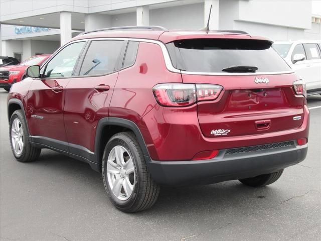Used 2022 Jeep Compass Latitude w/ Convenience Group FWD image 7