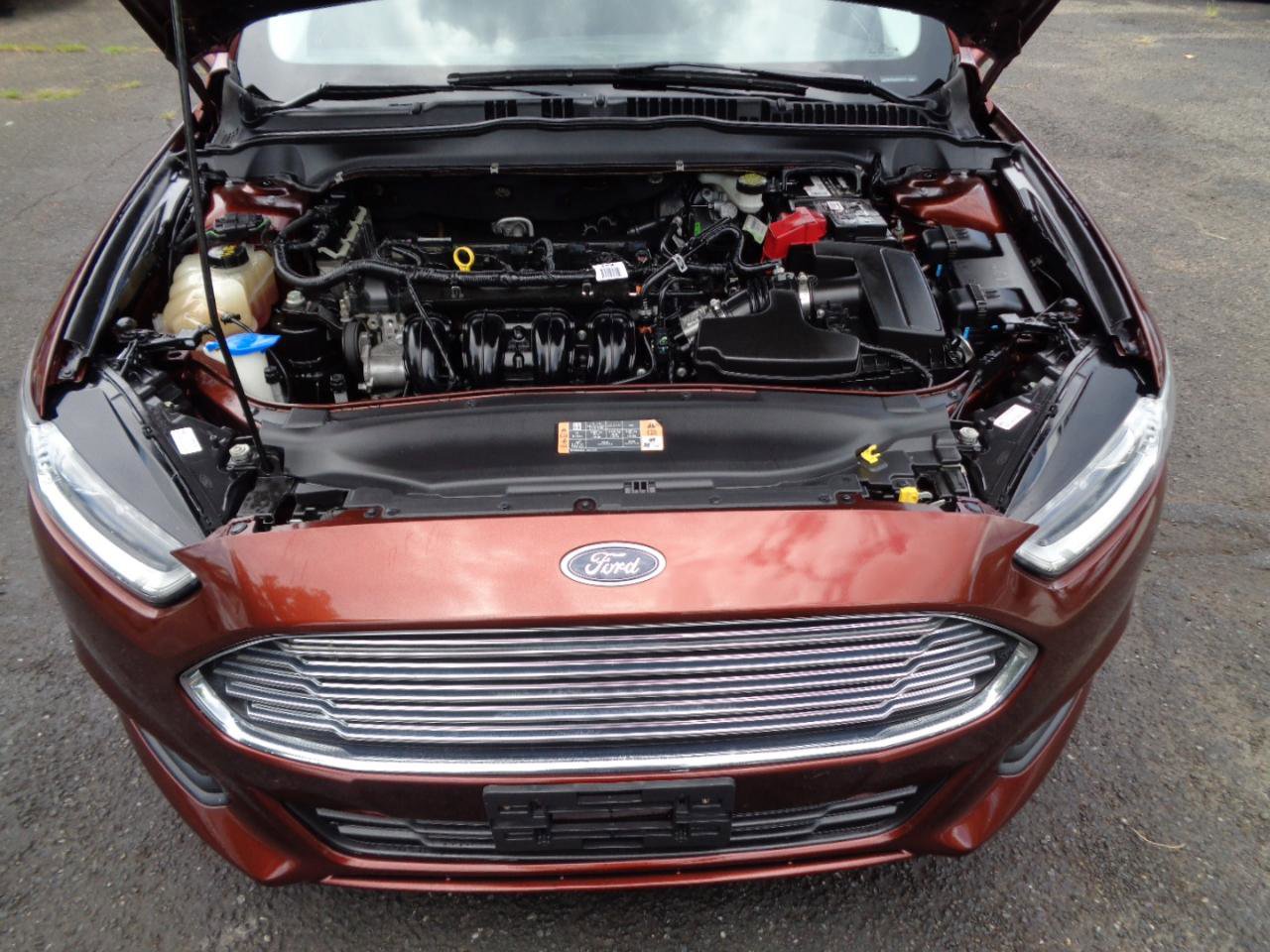 Used 2015 Ford Fusion SE FWD image 22