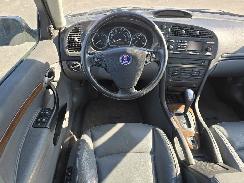 Used 2004 Saab 9-3 Arc image 15