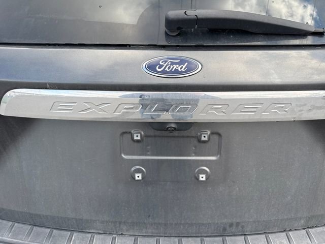 Used 2020 Ford Explorer XLT w/ Equipment Group 202A image 18
