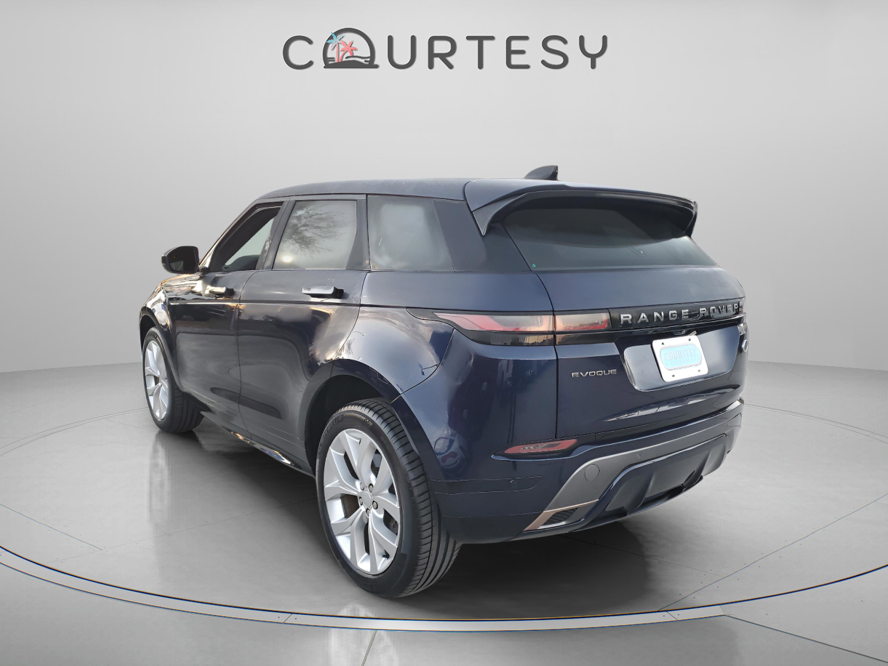 Used 2022 Land Rover Range Rover Evoque R-Dynamic S image 3