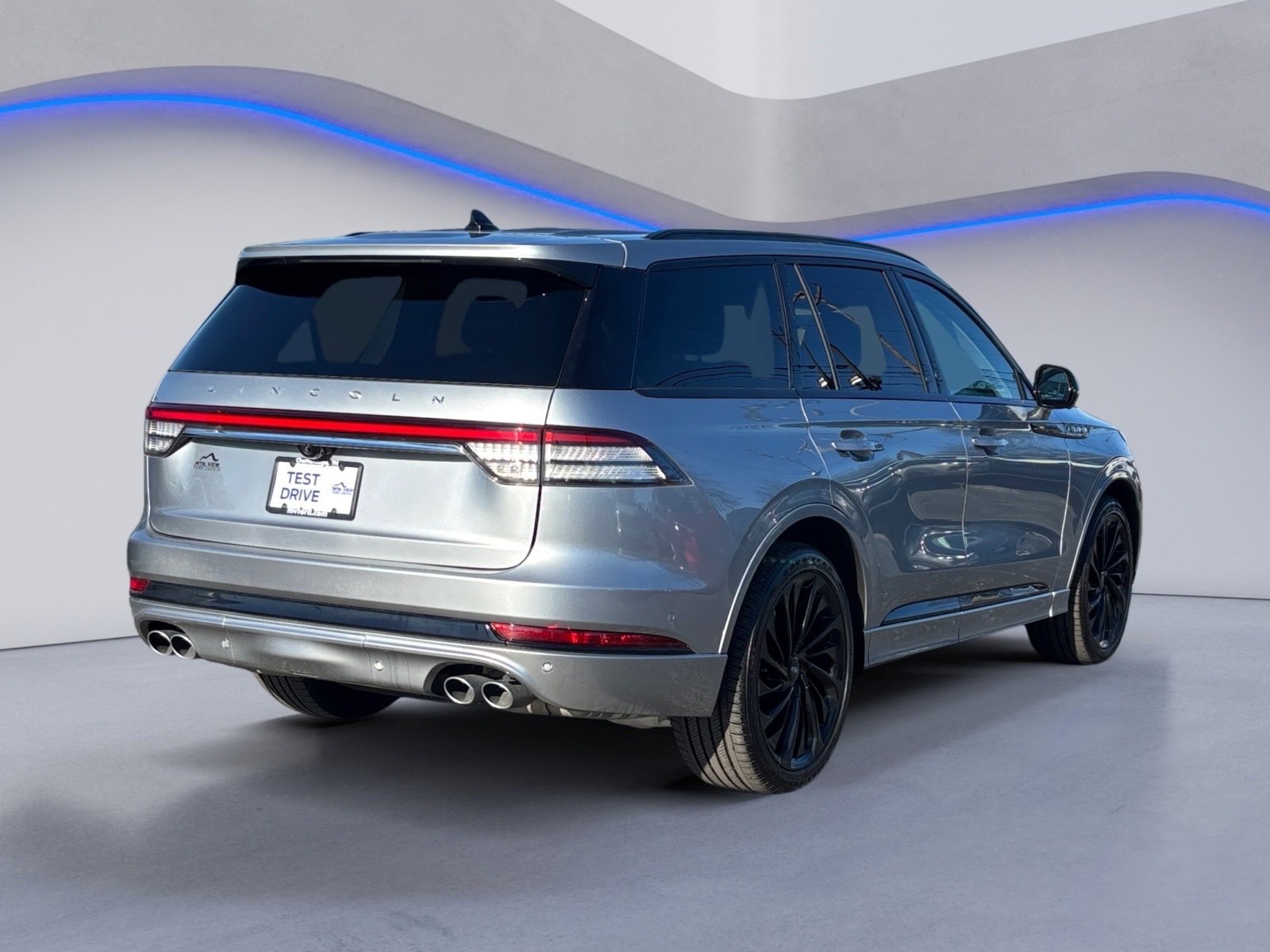 Used 2024 Lincoln Aviator Reserve w/ Equipment Group 201A image 13