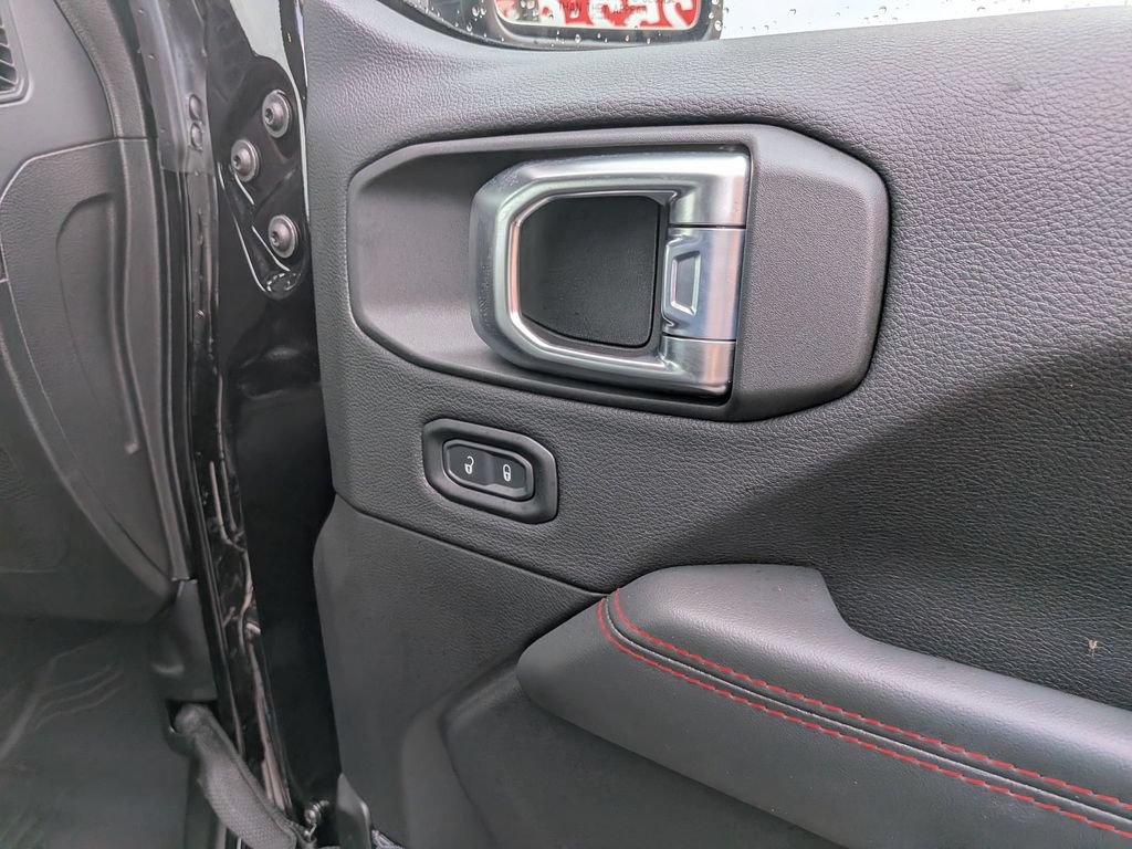 Used 2026 Jeep Wrangler Unlimited Rubicon AWD/4WD image 28