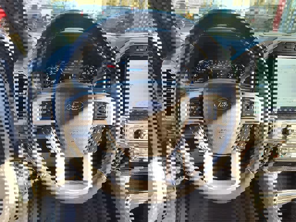 Used 2022 Ford F350 Platinum w/ FX4 Off-Road Package image 14