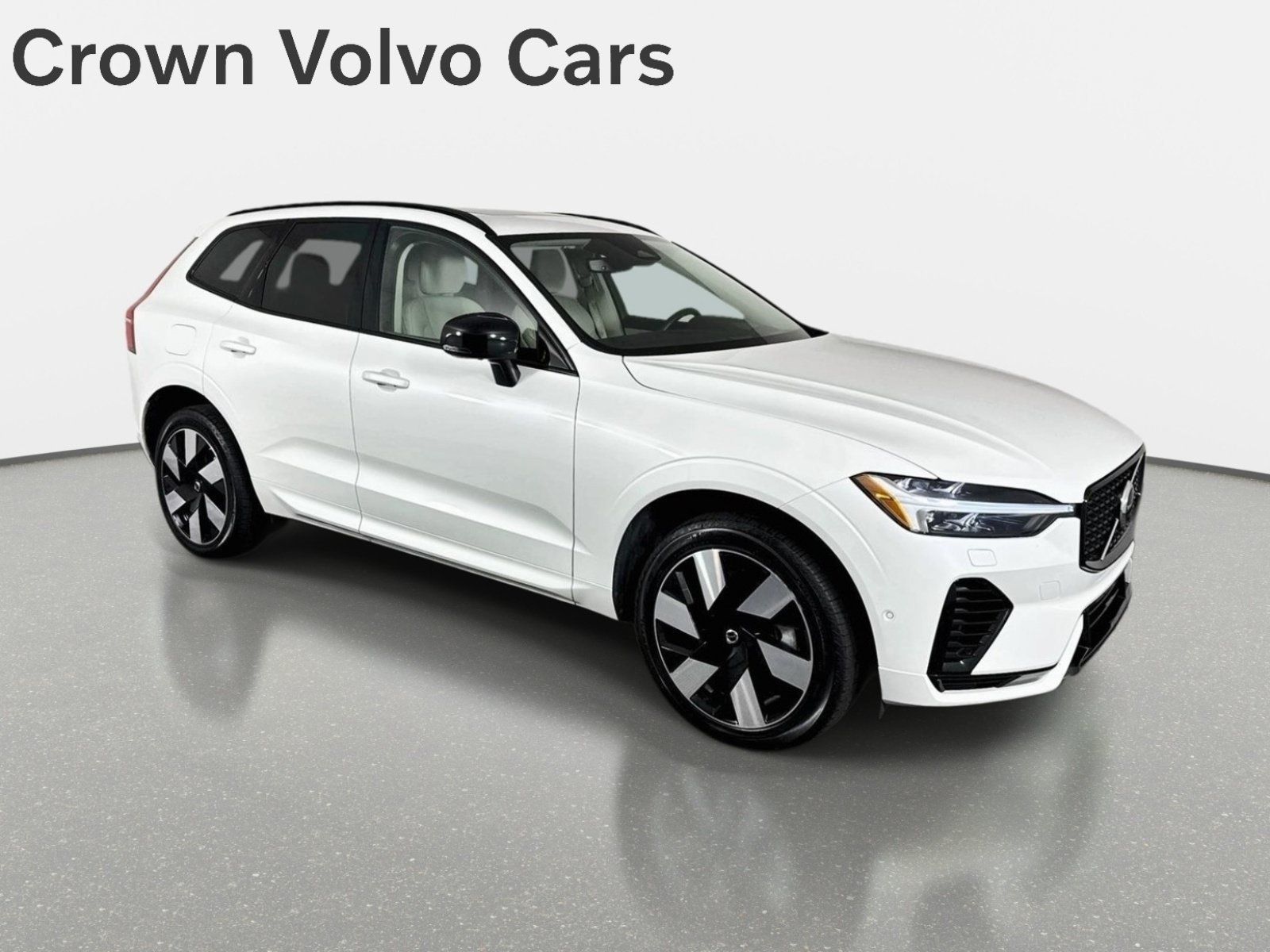 Used 2024 Volvo XC60 T8 Ultimate w/ Protection Package Premier AWD/4WD image 3