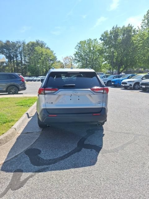 Used 2019 Toyota RAV4 LE w/ All Weather Liner Package AWD/4WD image 8