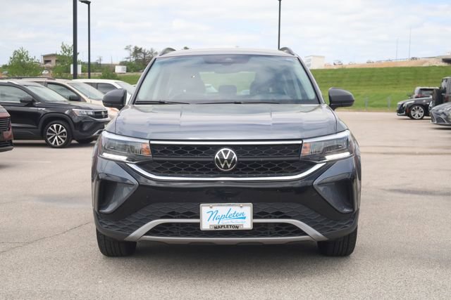Used 2024 Volkswagen Taos S FWD image 3