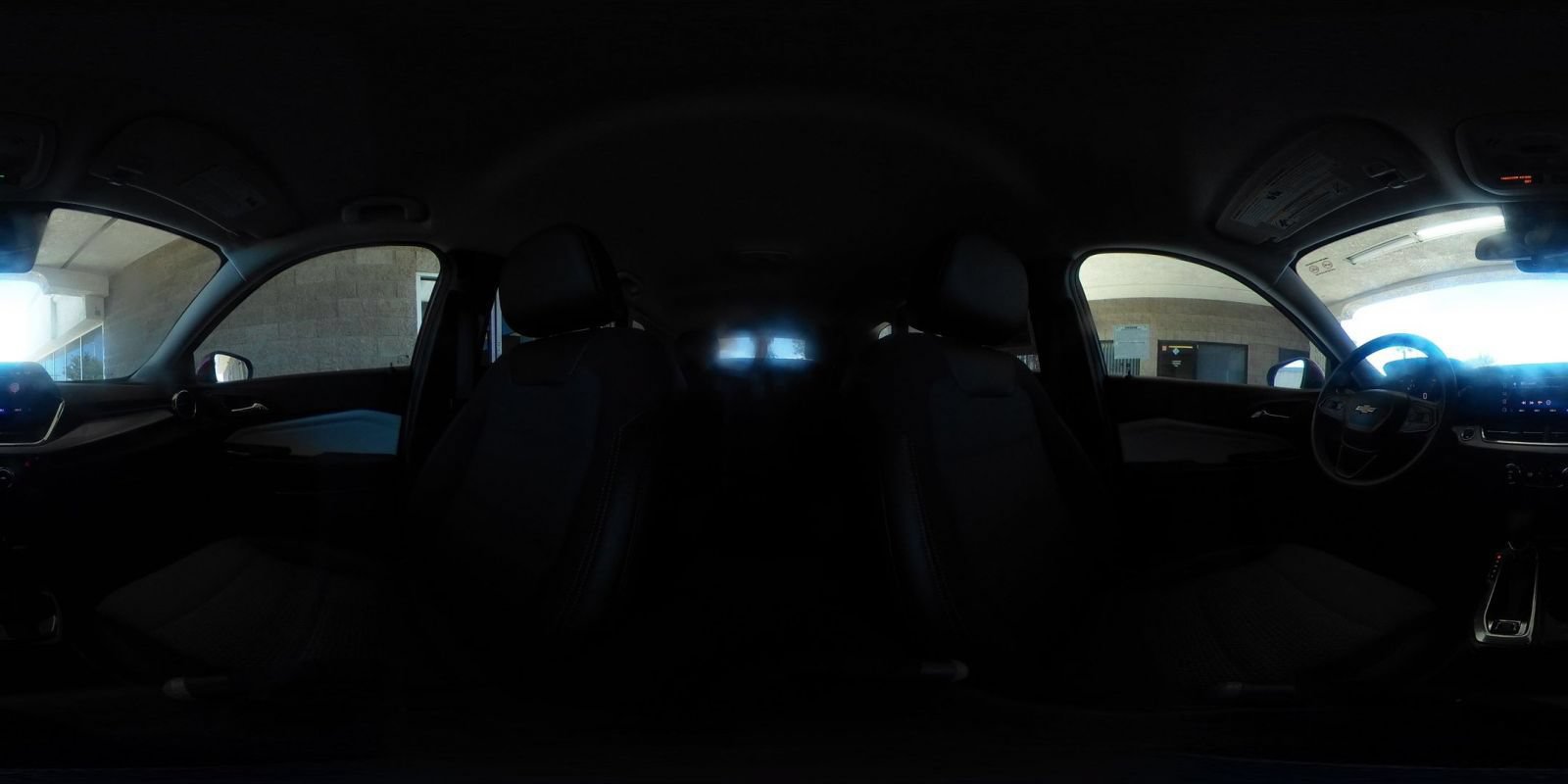 Used 2025 Chevrolet Trax LT FWD image 41