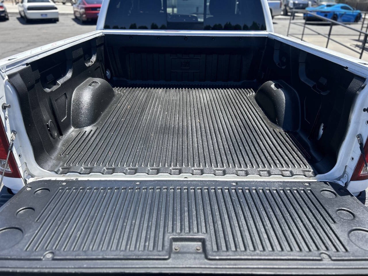Used 2011 GMC Sierra 1500 SLE w/ Regional Value Package AWD/4WD image 18