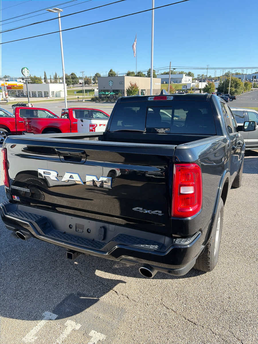 Used 2025 RAM 1500 Big Horn AWD/4WD image 16