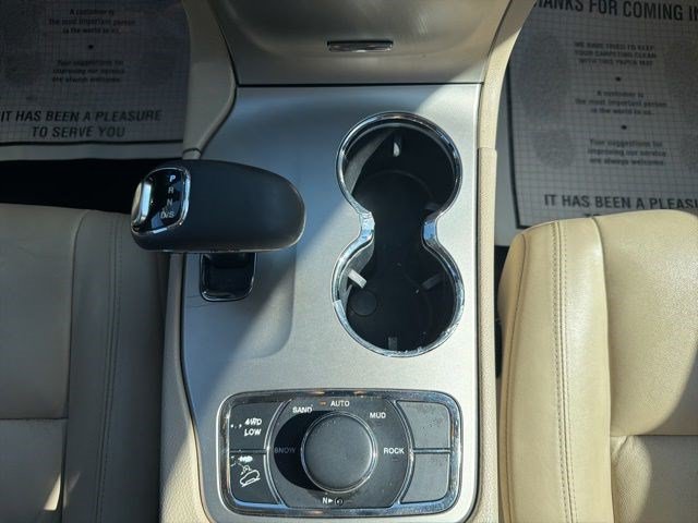 Used 2014 Jeep Grand Cherokee Limited w/ Trailer Tow Group IV AWD/4WD image 26