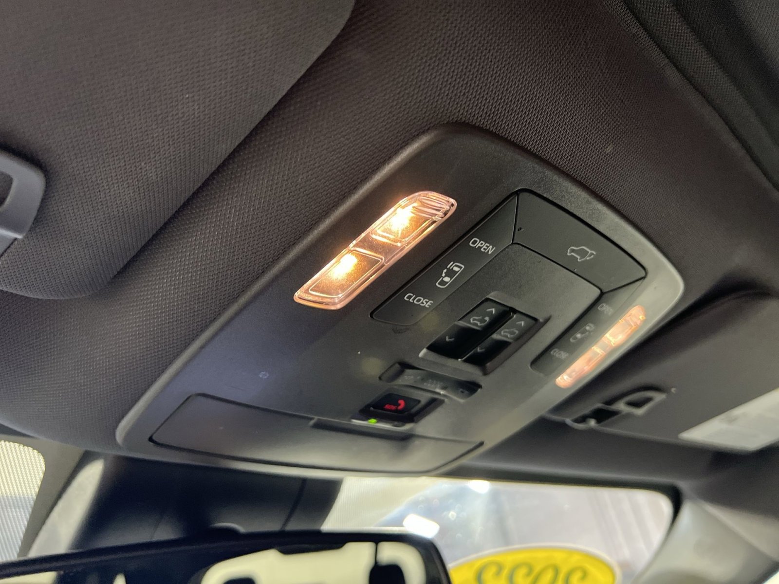 Used 2023 Toyota Sienna XLE Woodland Edition AWD/4WD image 36
