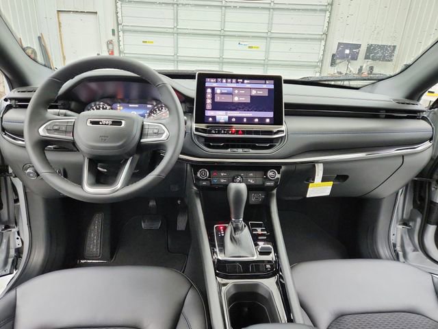 New 2026 Jeep Compass Latitude image 23