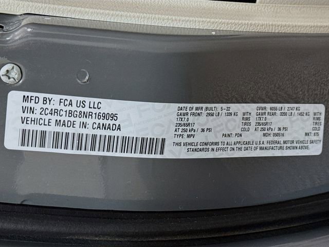 Used 2022 Chrysler Pacifica Touring-L image 32