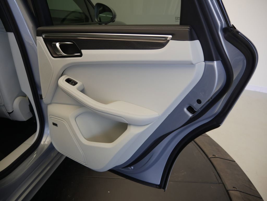 New 2026 Porsche Macan S AWD/4WD image 23