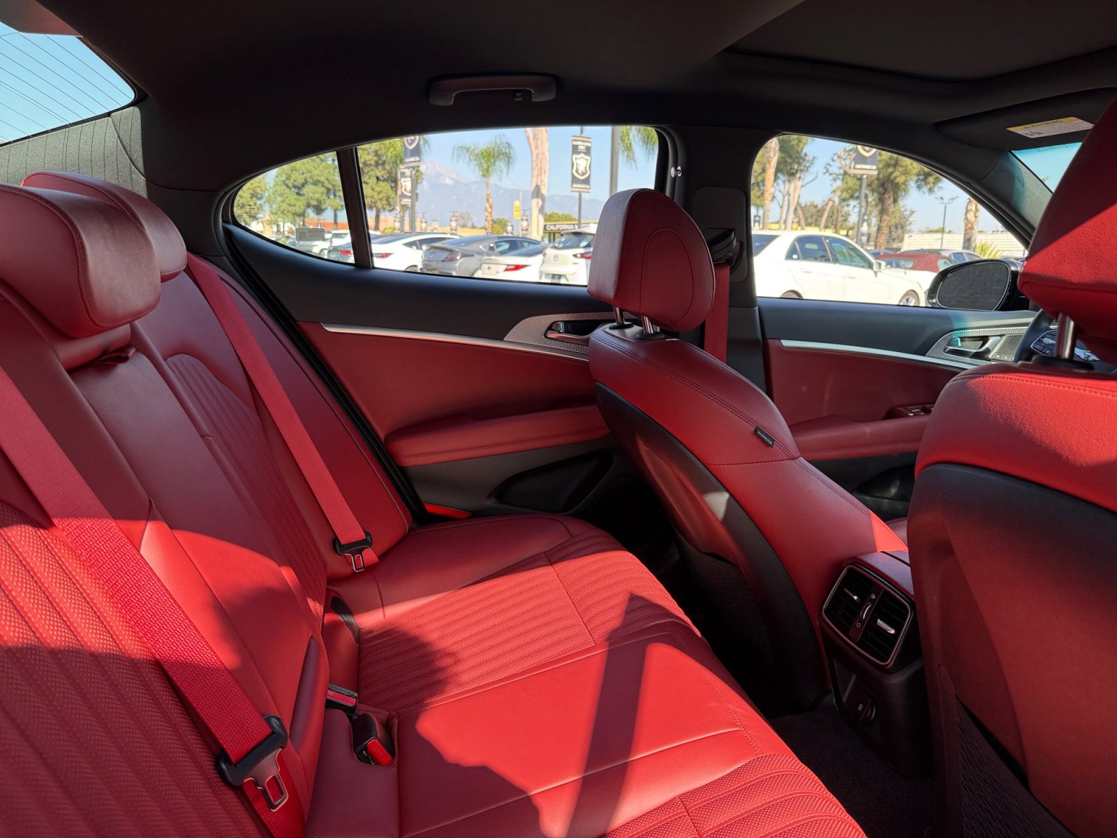 Used 2023 Genesis G70 2.0T w/ Sport Prestige Package image 17