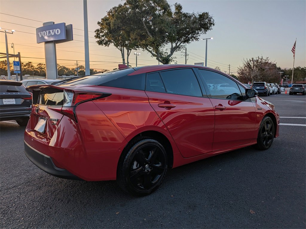 Used 2021 Toyota Prius XLE image 14