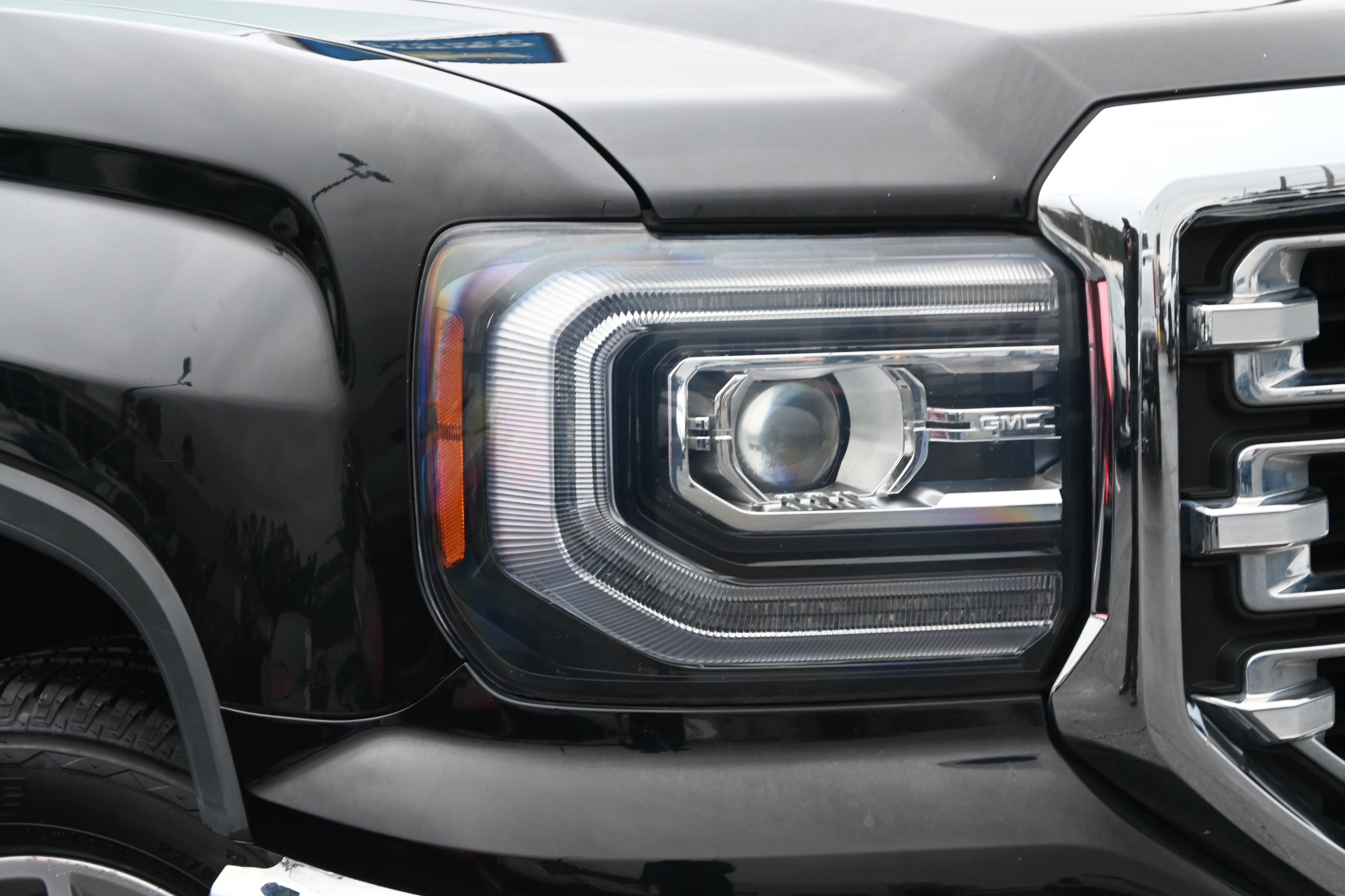 Used 2018 GMC Sierra 1500 SLT image 13