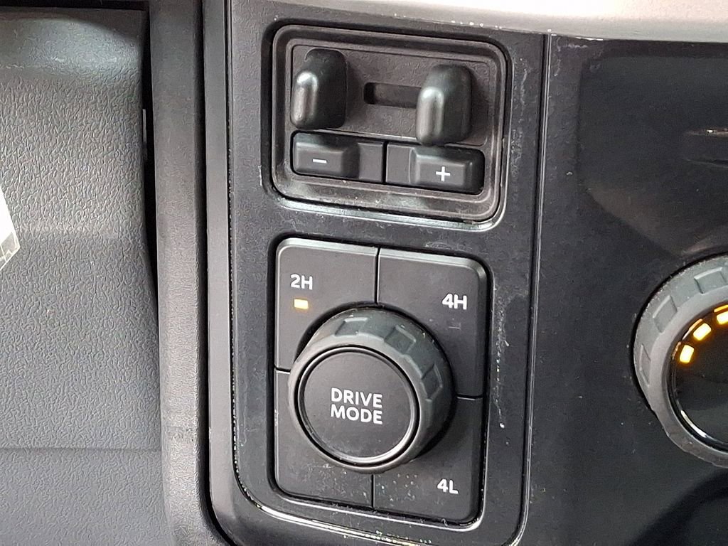 Certified 2025 Ford F250 XLT w/ Snow Plow Prep Package image 26