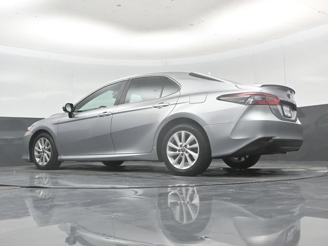 Used 2022 Toyota Camry LE FWD image 45