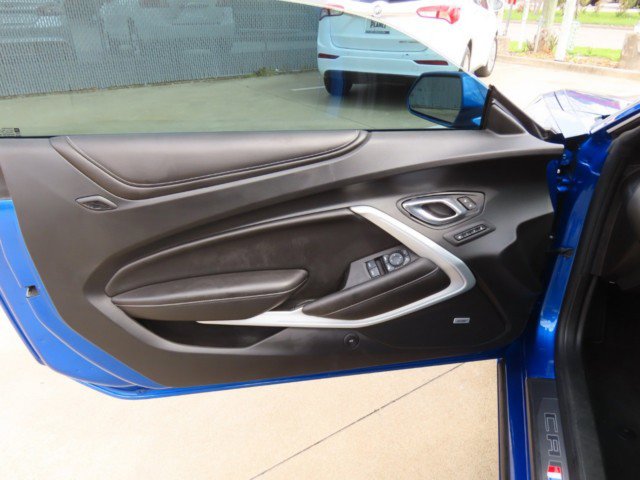 Used 2017 Chevrolet Camaro SS image 16