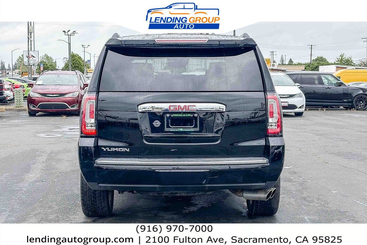Used 2018 GMC Yukon Denali w/ Denali Ultimate Package image 3