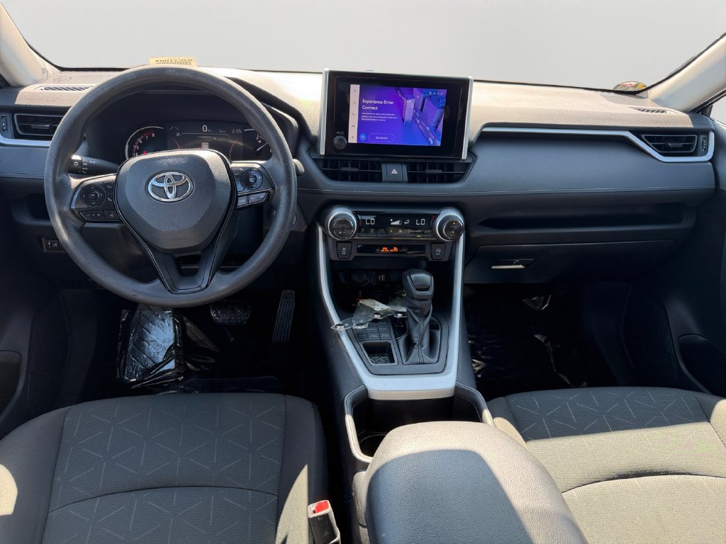 Used 2024 Toyota RAV4 XLE AWD/4WD image 16