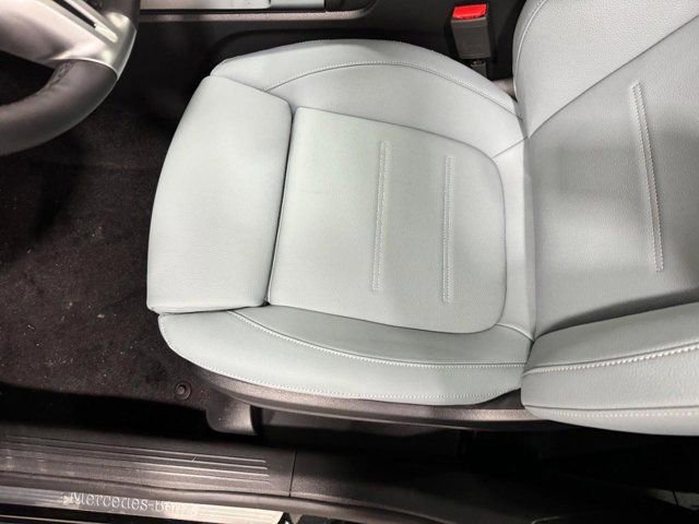 New 2026 Mercedes-Benz GLB 250 4MATIC image 31