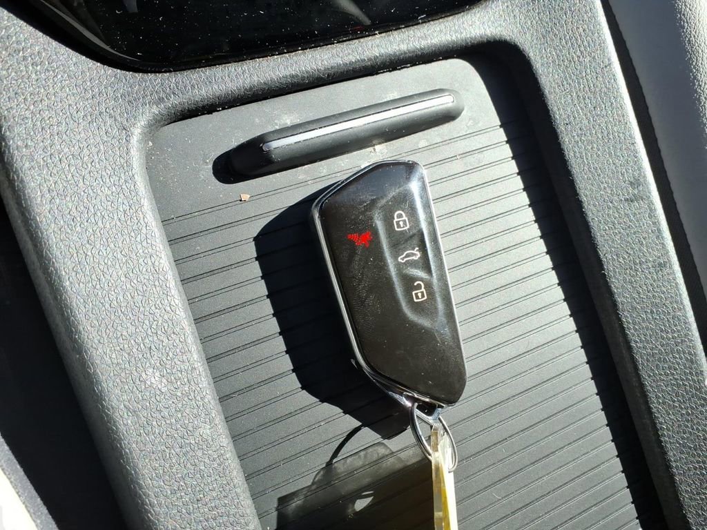 Used 2021 Volkswagen ID.4 Pro S image 27