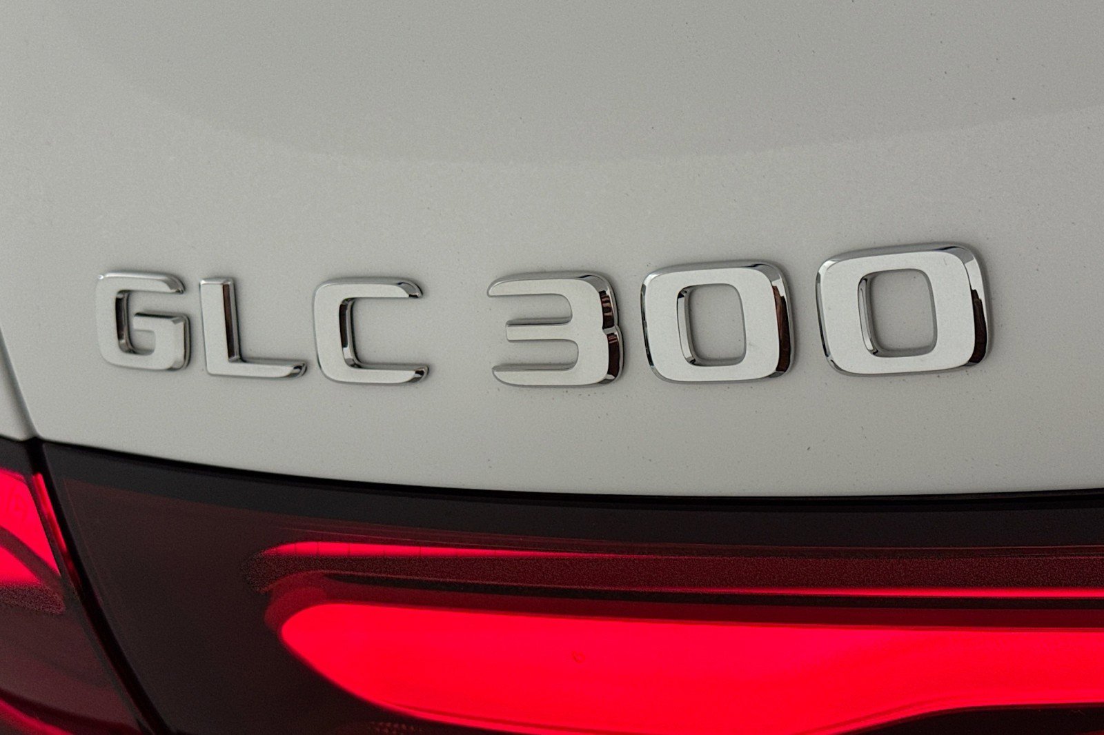 New 2026 Mercedes-Benz GLC 300 image 8