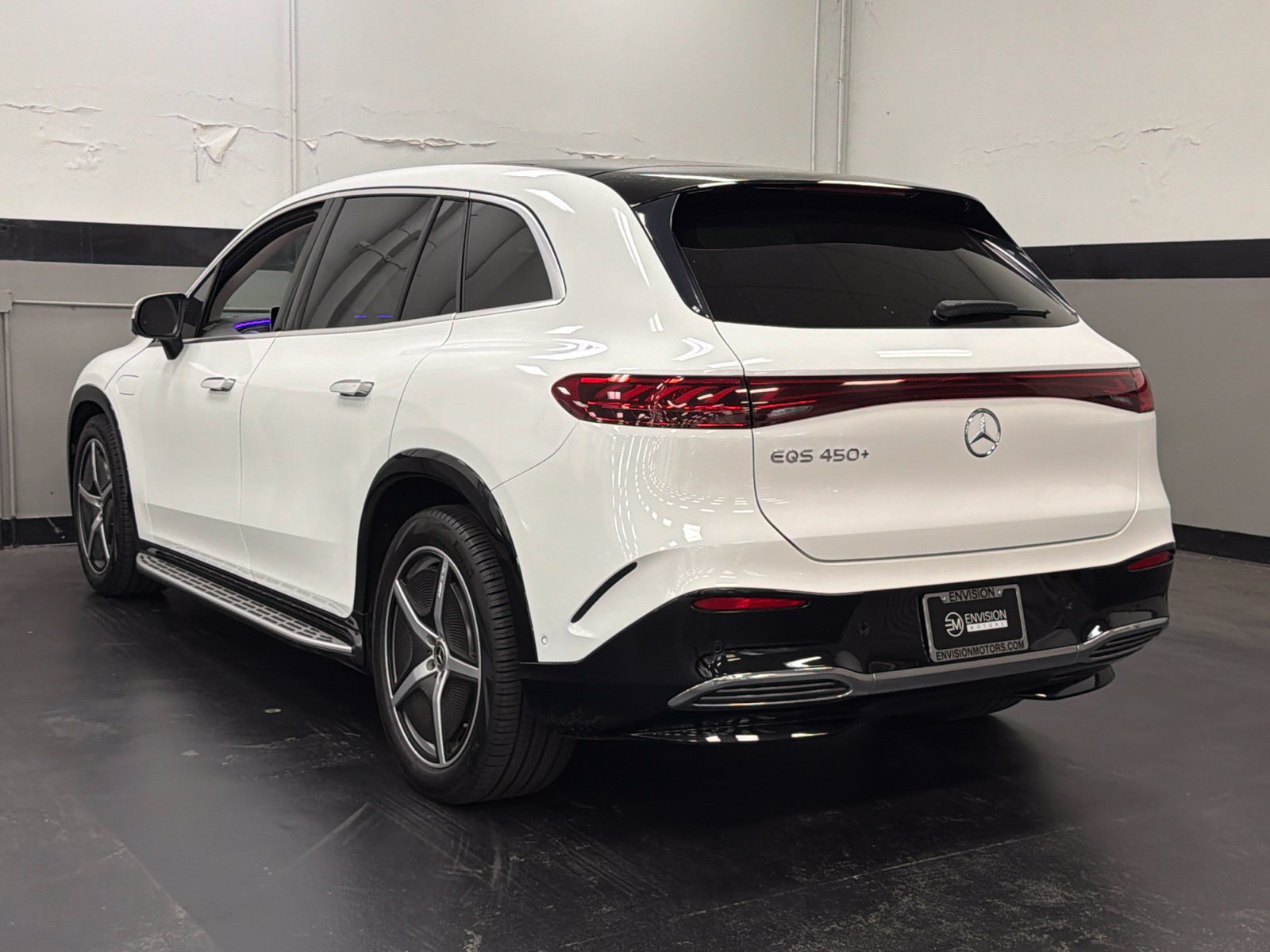 Used 2023 Mercedes-Benz EQS 450+ SUV w/ AMG Line Exterior Package image 9