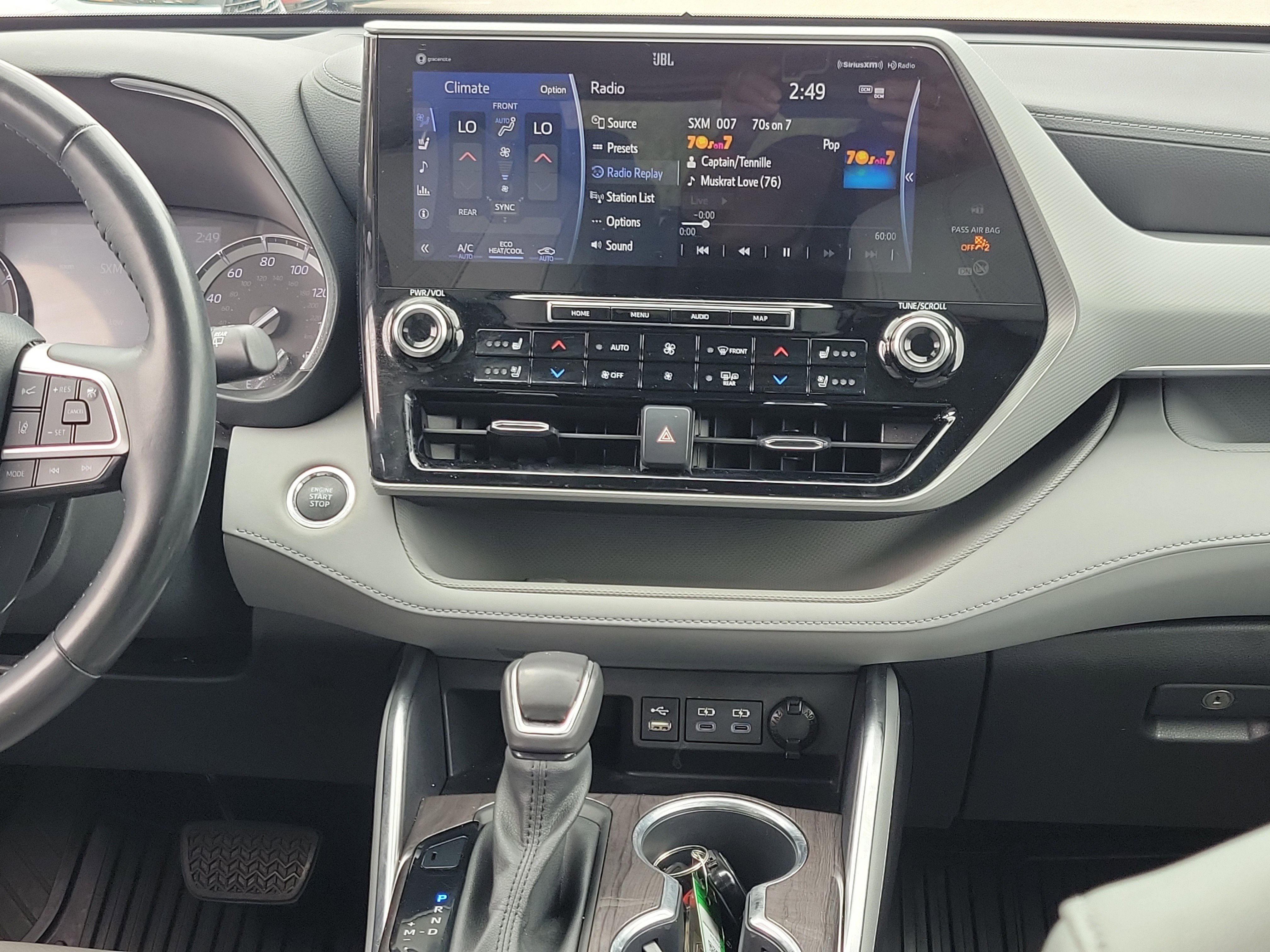 Used 2022 Toyota Highlander Platinum image 21