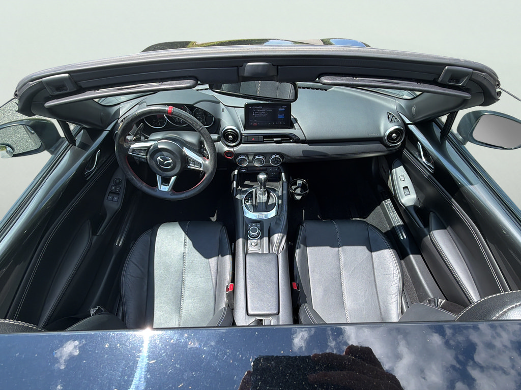 Used 2021 MAZDA MX-5 Miata RF Grand Touring RWD image 15