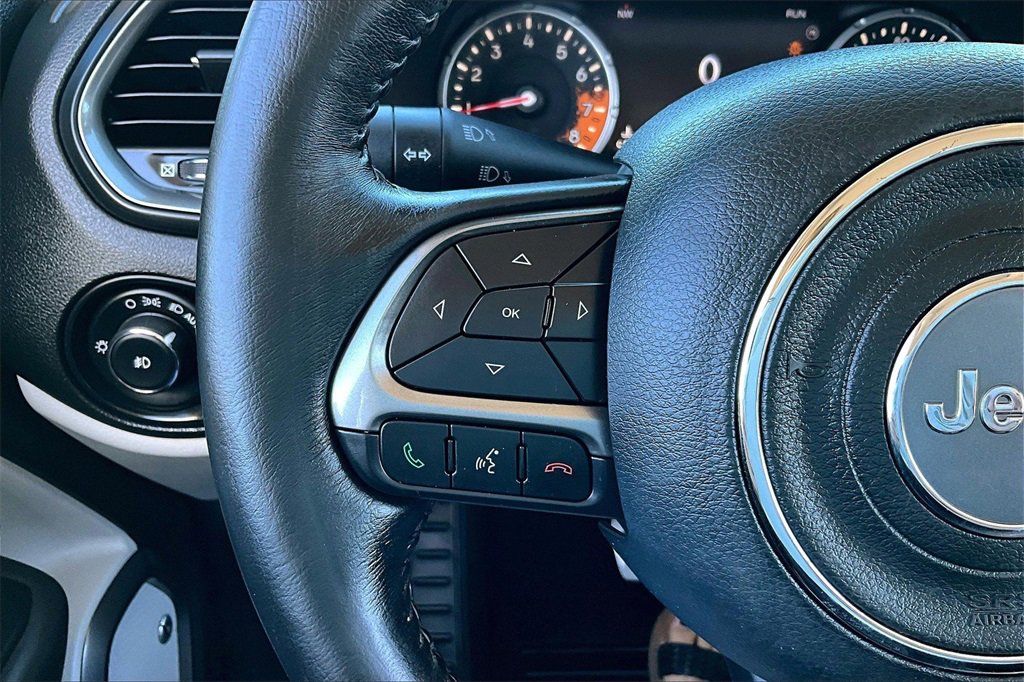Used 2018 Jeep Renegade Limited w/ Safety & Security Group image 20