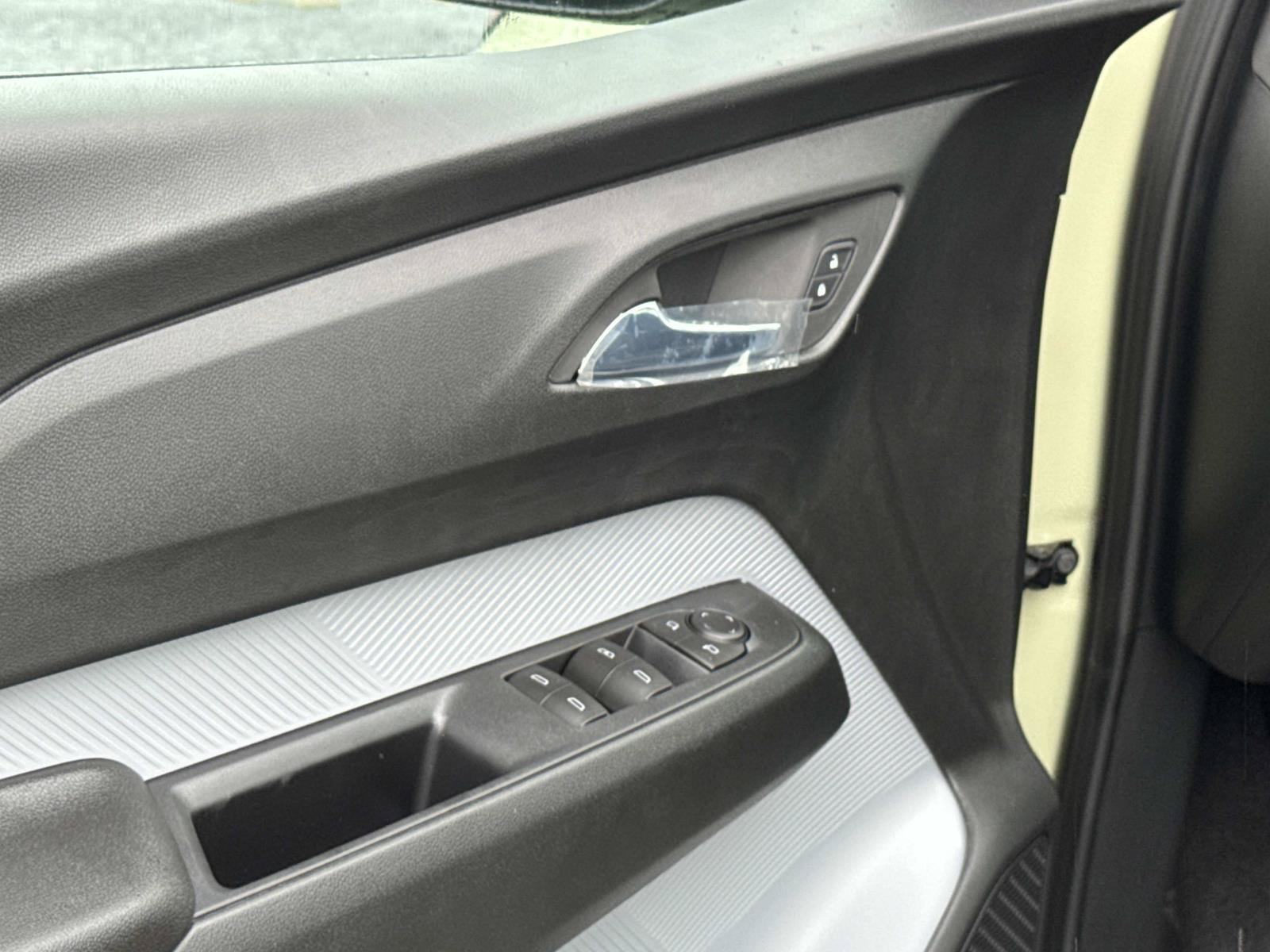 New 2027 Chevrolet Bolt LT FWD image 16