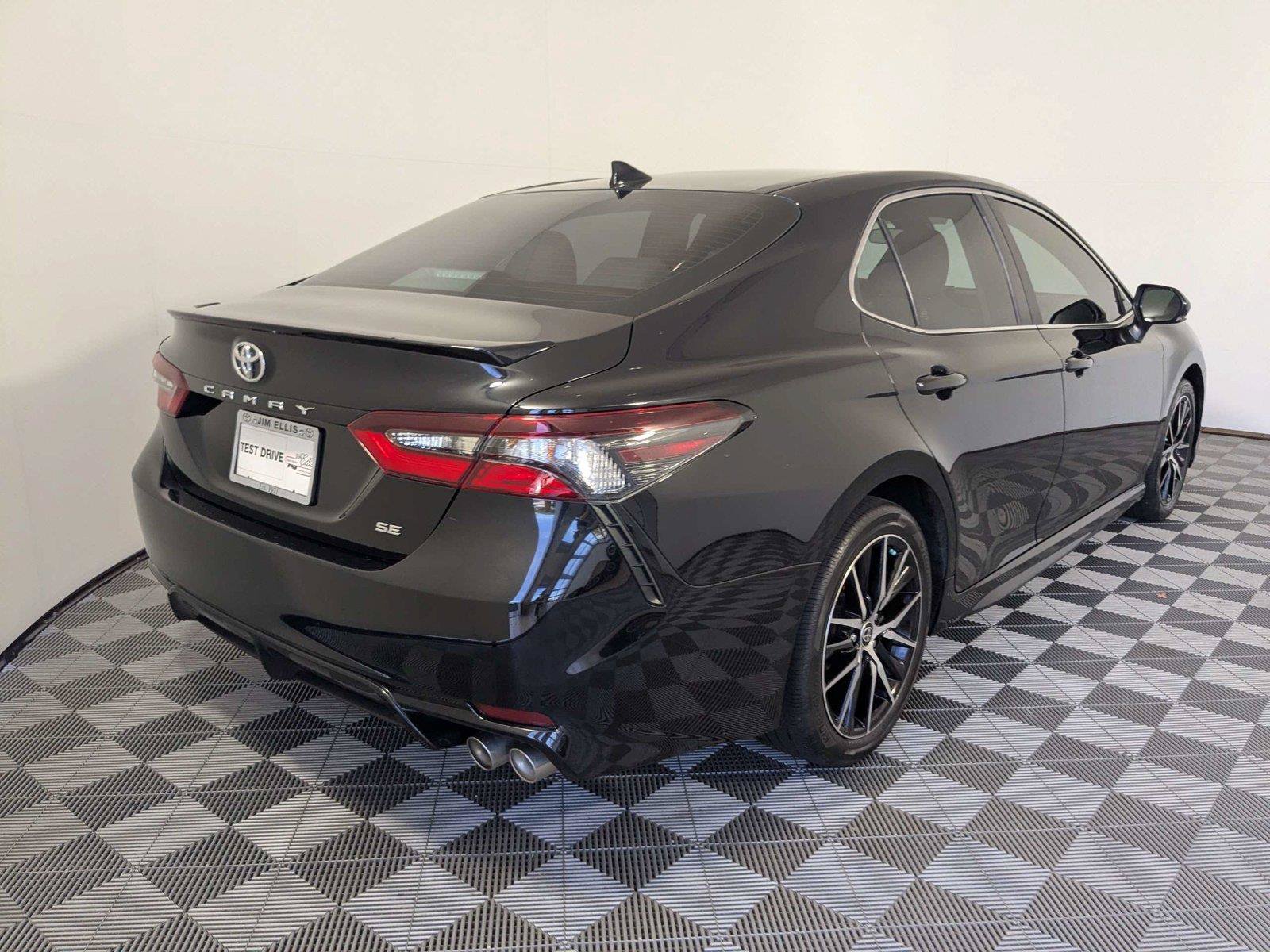 Certified 2024 Toyota Camry SE FWD image 5