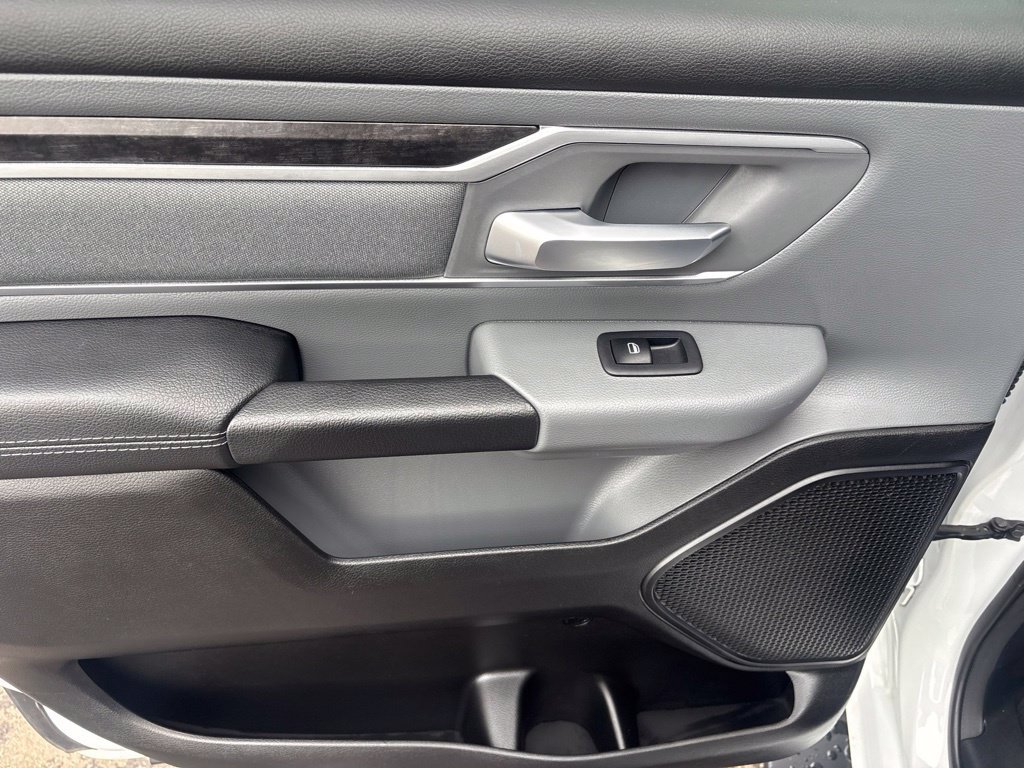 Used 2022 RAM 1500 Big Horn AWD/4WD image 32